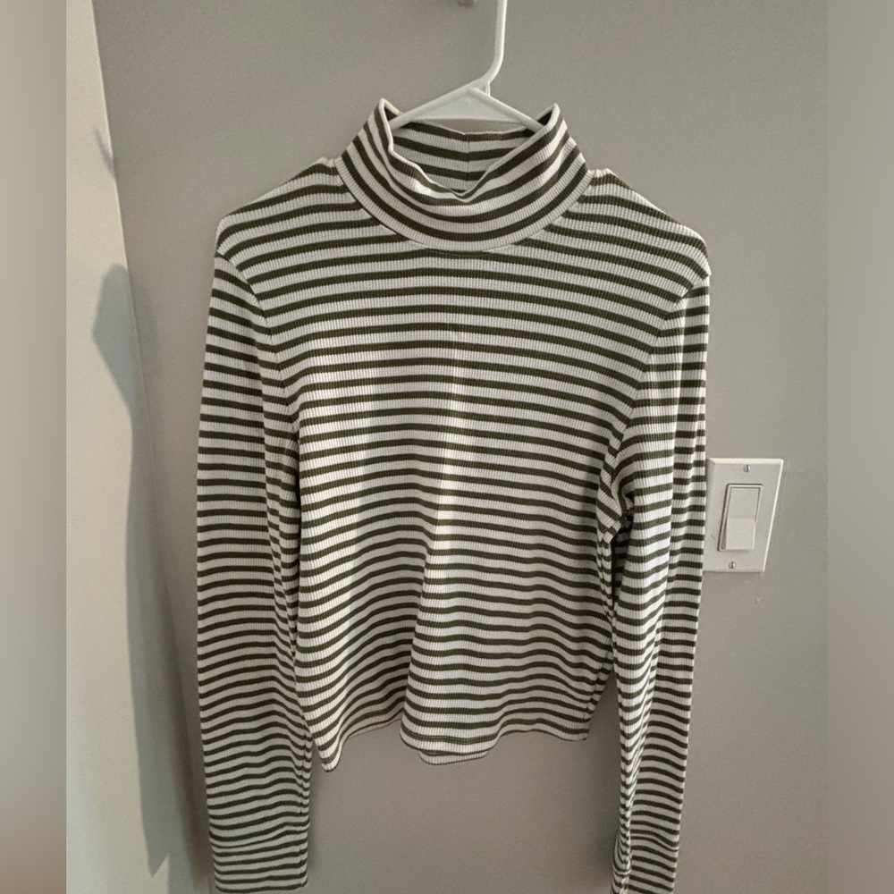 American Eagle Waffle Knit Long Sleeve